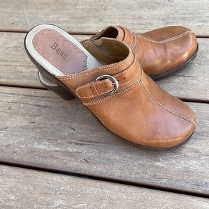 Bass Leona Leather Clogs - Sz 8.5M